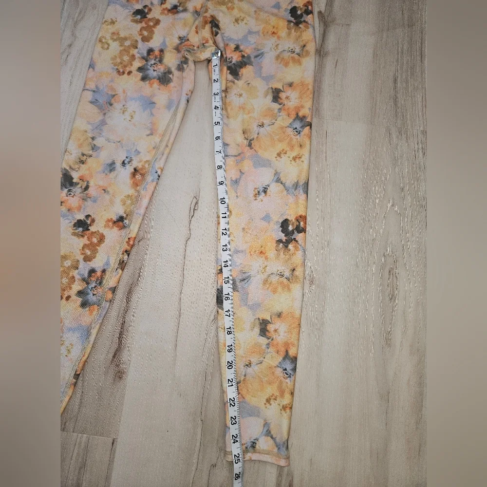 SAVVI Indi Leggings Bouquet Print | Size estimated Women's medium - Picture 6 of 11